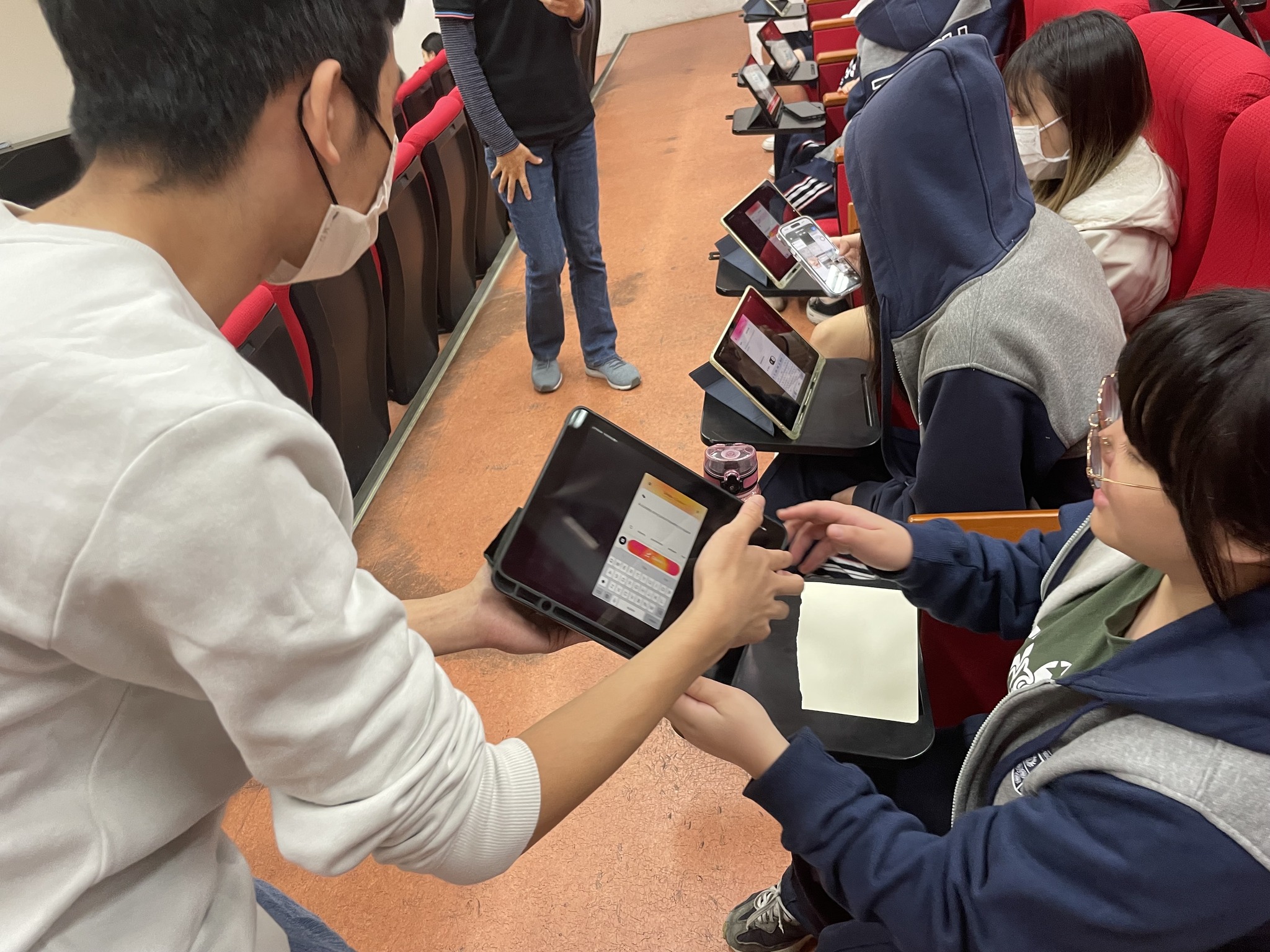 584978073 1262995085874046 2157527687632126403 N