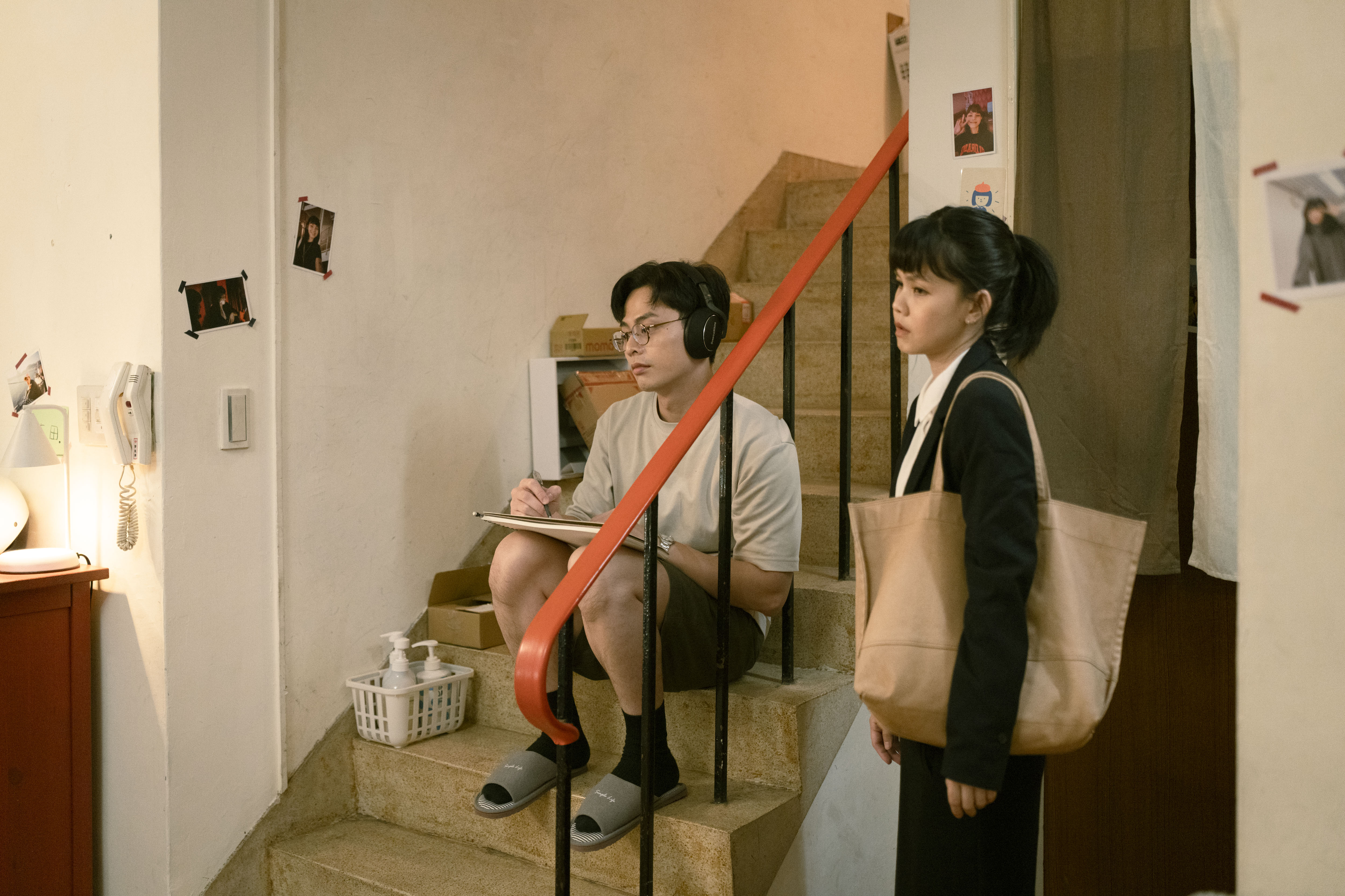 同在 10
